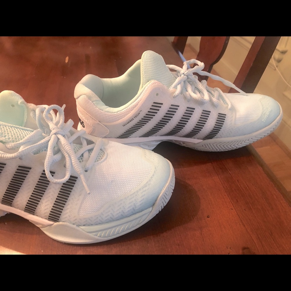 Brand new tennis shoes- K-swiss